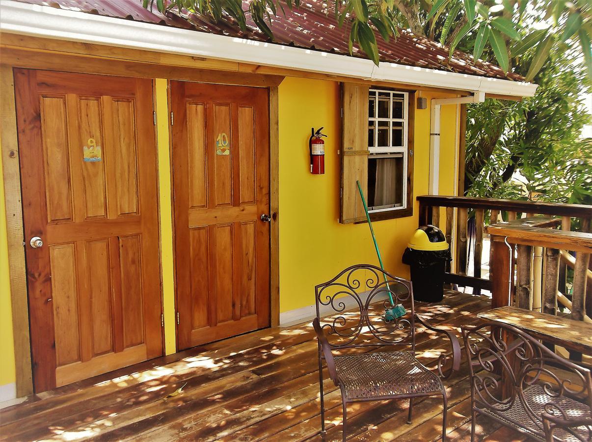 The Funky Dodo Backpackers Hostel Hopkins Exteriér fotografie